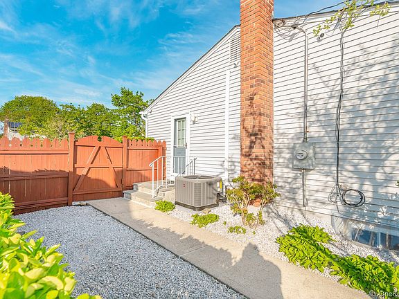 4th image of 18 Byron Road