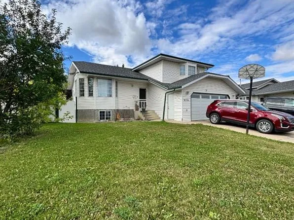 8206 E 106th St, Grande Prairie, AB T8W 2H1