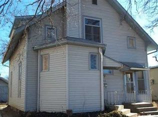 706 East St, Fairbury, NE 68352