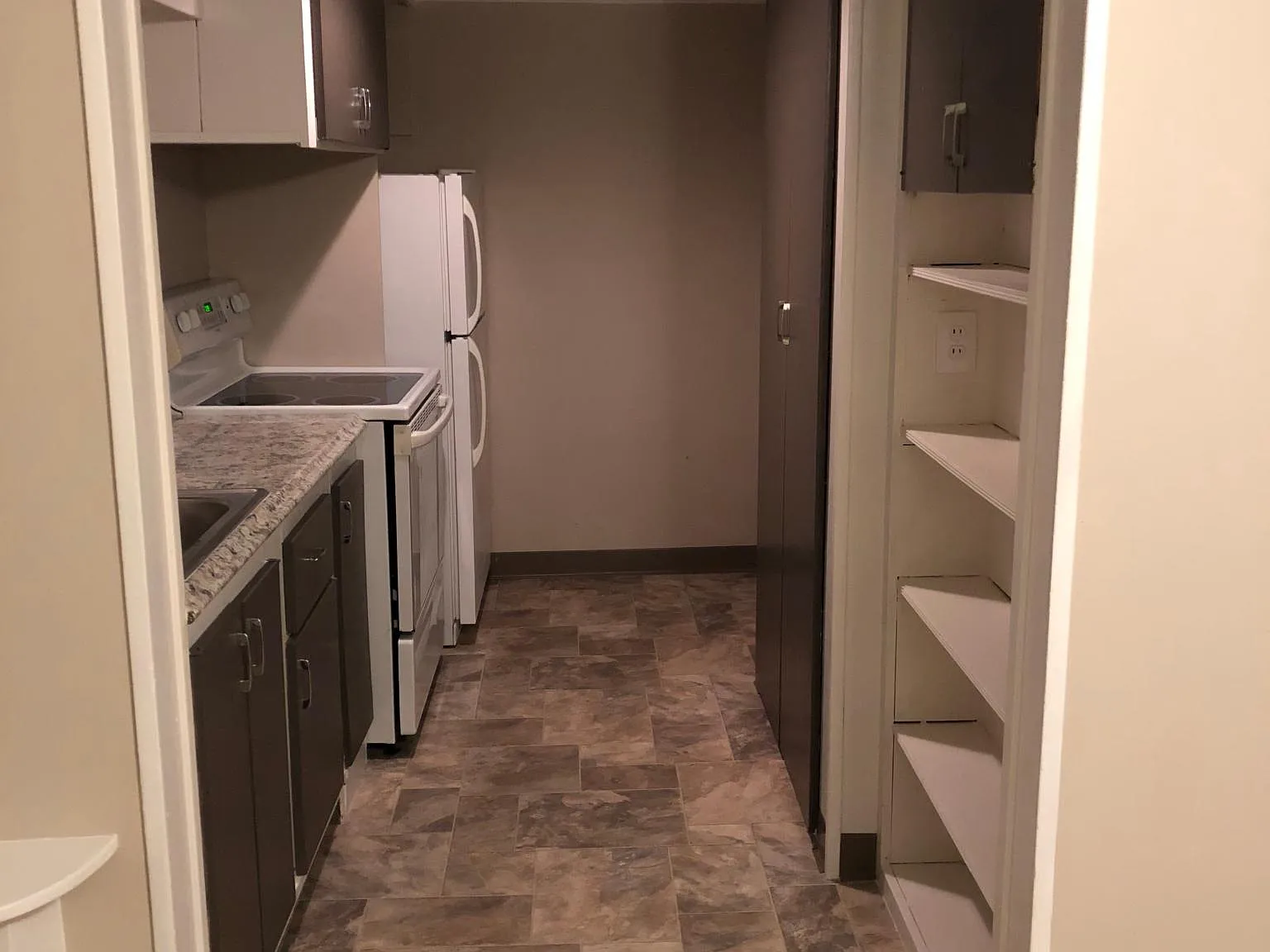 2417 Orleans Ave — Photo 2