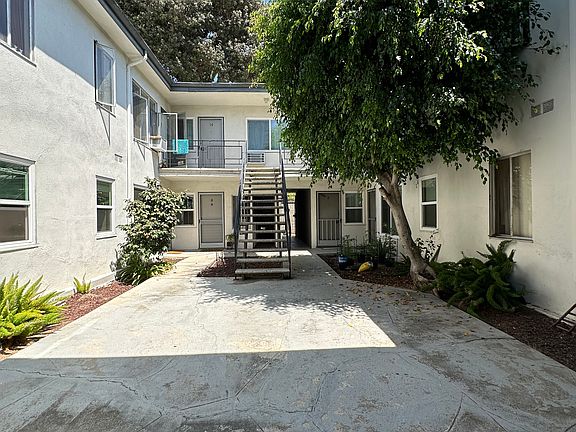 2nd image of 2320 Glendale Blvd APT 1