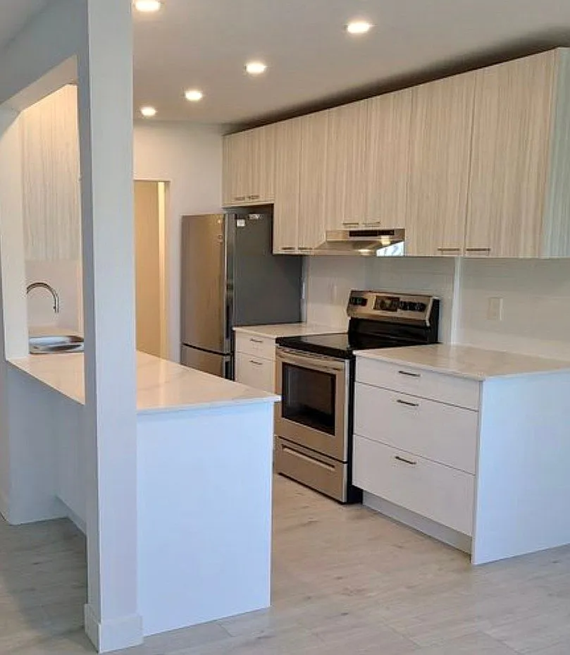 2875 Mountain Highway North Vancouver — Photo 1
