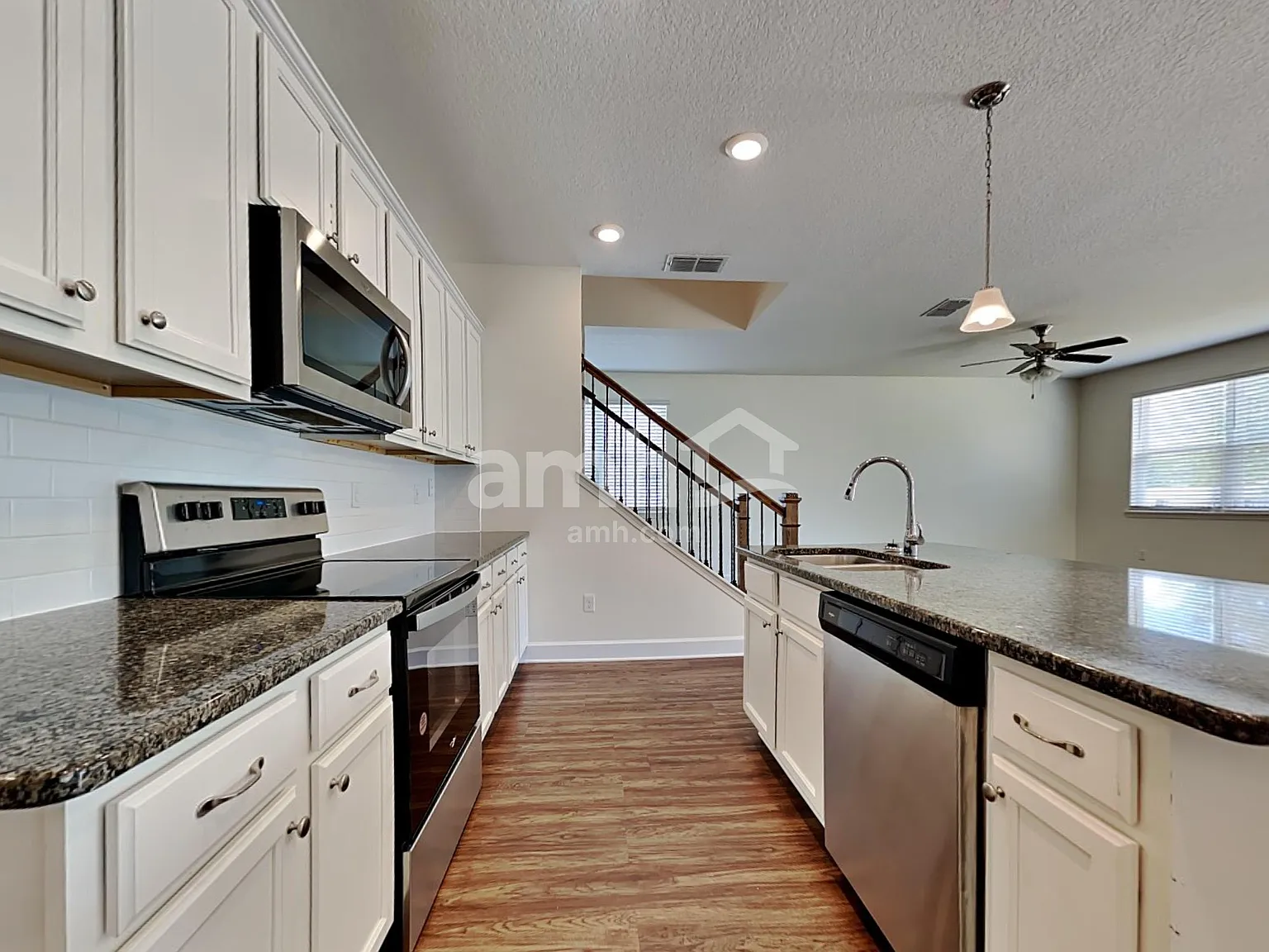 5 bed, 4.0 bath, 2675 sqft, $2,800 — Photo 4