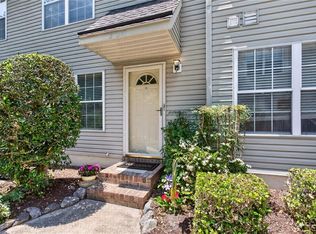 300 London Pointe Ct, Virginia Beach, VA 23454