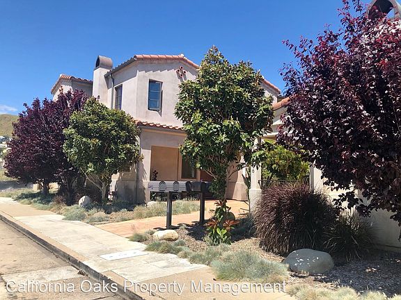 3rd image of 60 Coronado St