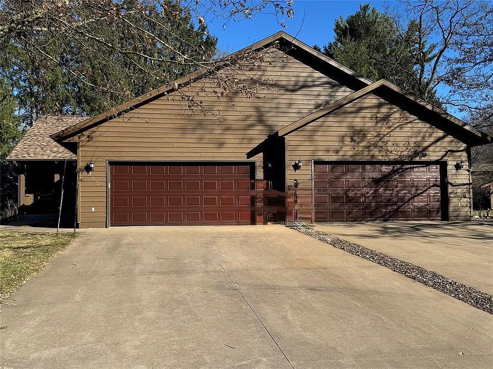 1st image of 945 Cambridge Court