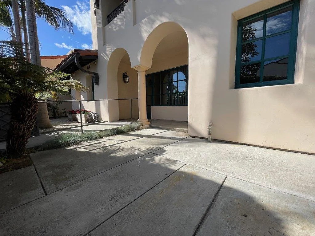 3 bed, $5,500 — Photo 3