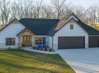 469 Palmer Dr, Lake Ozark, MO 65049