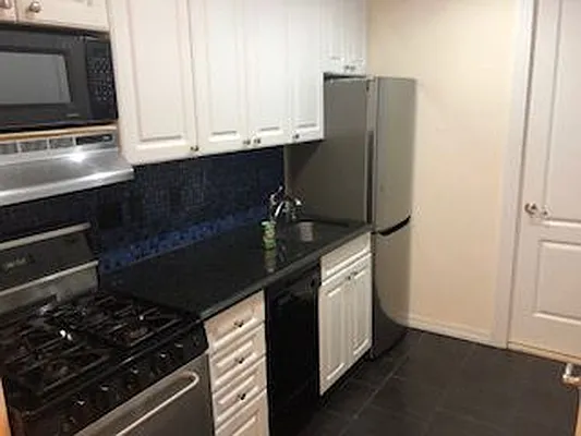 Rented by The Ave Agency, LLC | media 16