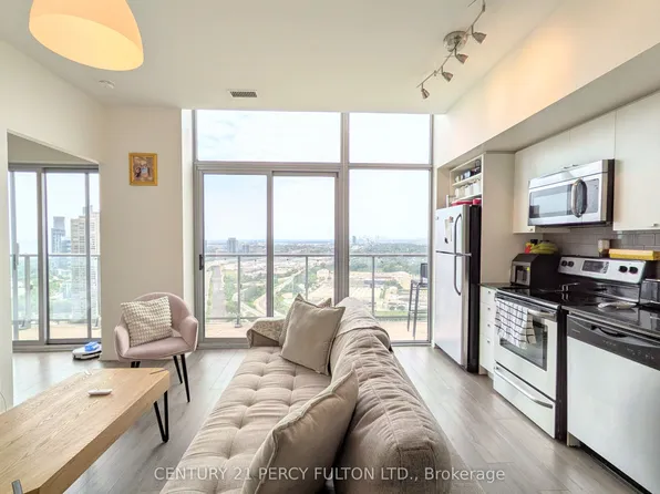 105 The Queensway #3505, Toronto, ON M6S 5B5