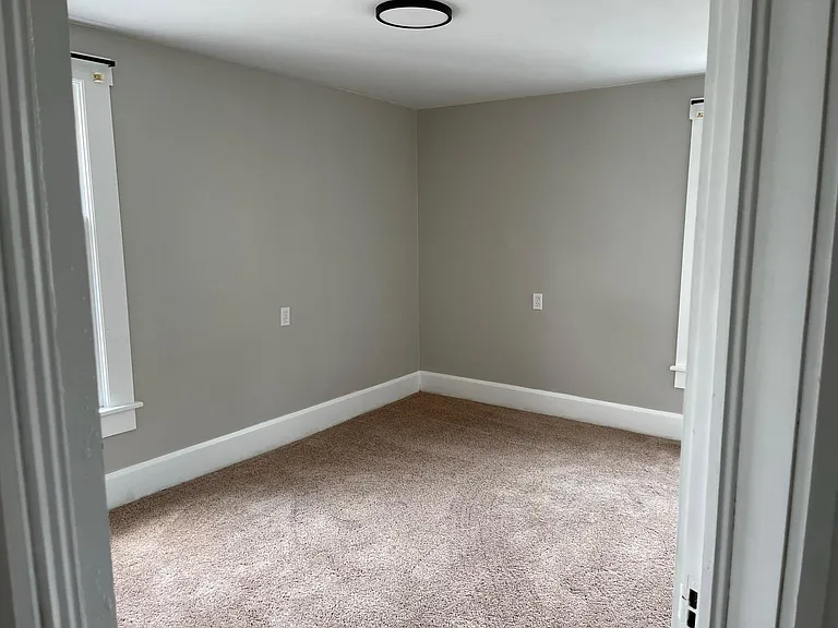 234 E Walnut St — Photo 21