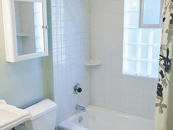 3rd image of 4033 42nd Ave S Unit 2