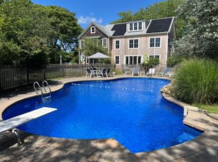 582 Montauk Hwy, Amagansett, NY --