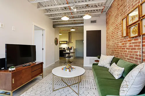 521 Saint Joseph St Photo 1