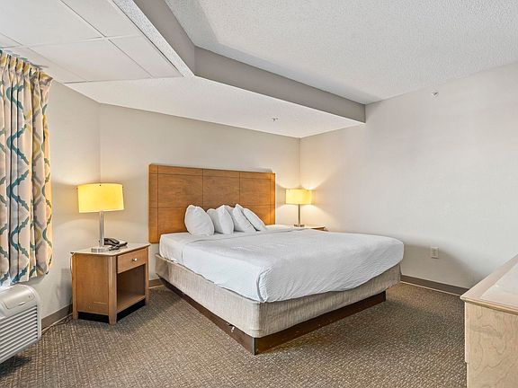 2nd image of 1501 Ocean Blvd. S #950