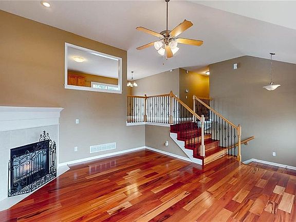 5th image of 4505 Hallbrook Dr