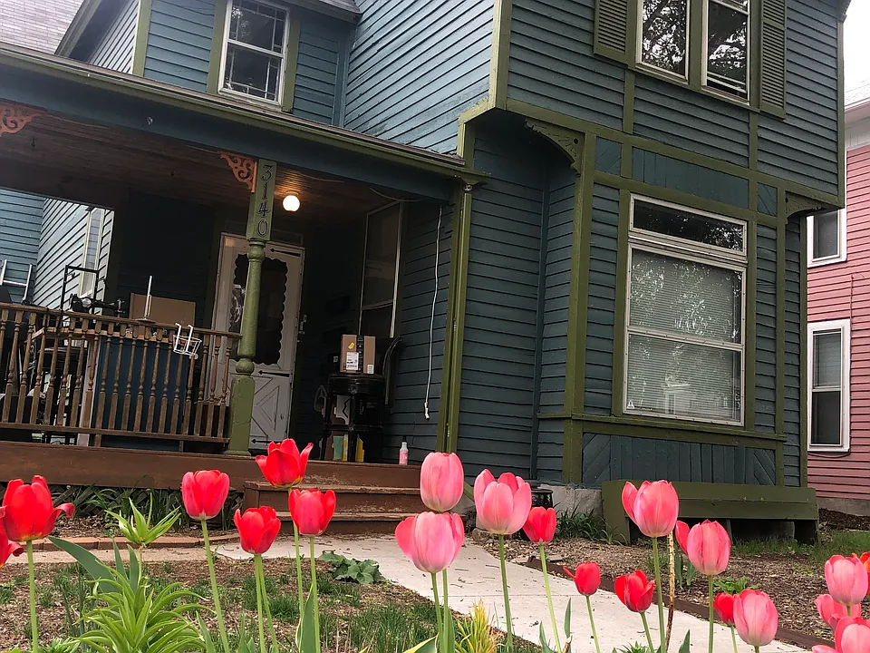 3140 Hennepin Ave #2