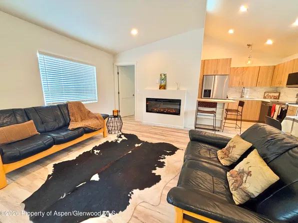 272 Cleveland St, Meeker, CO 81641