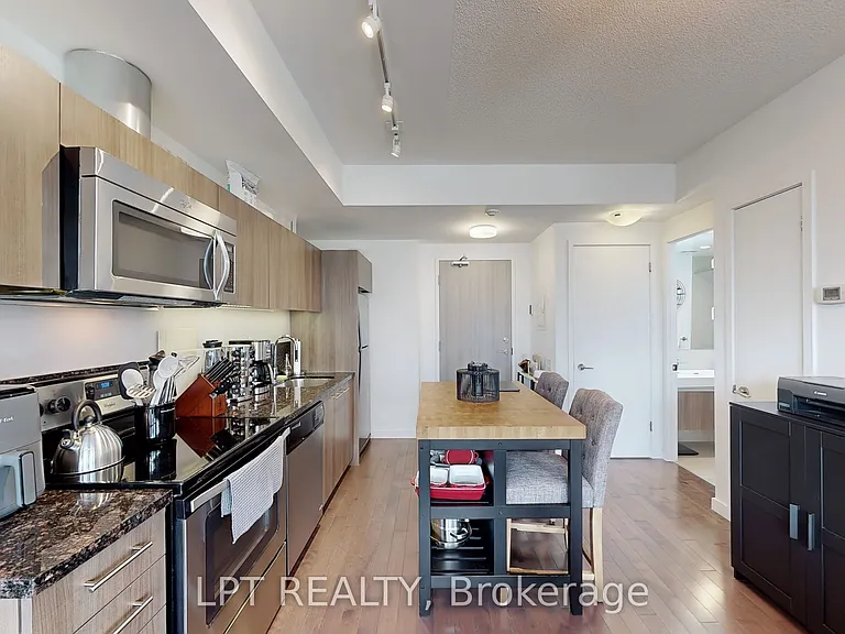 390 Cherry St #503 — Photo 13