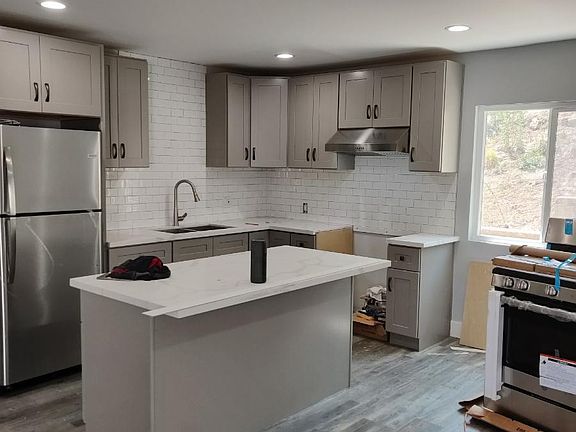 3rd image of 2027 Vestal Ave APT 2