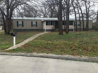 212 Fairway Dr, Nocona, TX 76255
