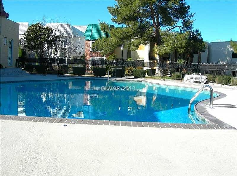 1st image of 3749 Fairlawn Ave #0