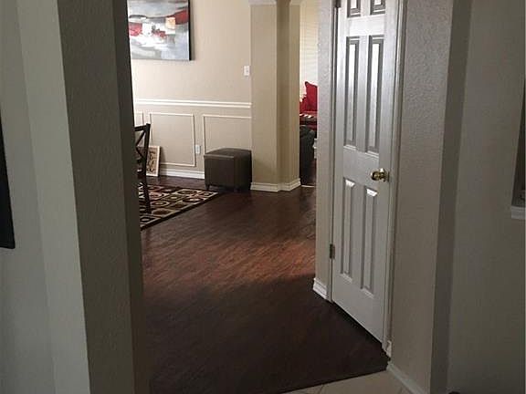 5th image of 17915 Holderness Ln