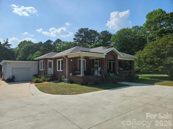 2030 S Point Rd, Belmont, NC 28012