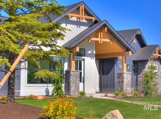 555 Century Ave, Middleton, ID 83644