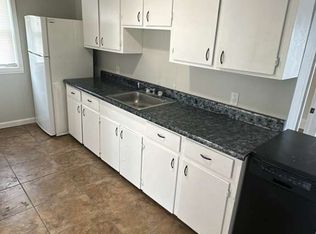 133 Brook St #2L, Woonsocket, RI 02895