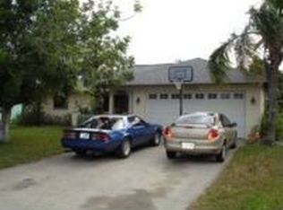 218 Gleason Pkwy, Cape Coral, FL 33914