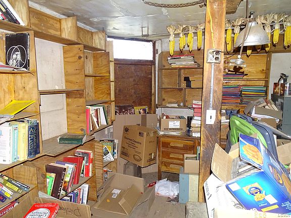 5th image of 433 Coolbaugh Rd