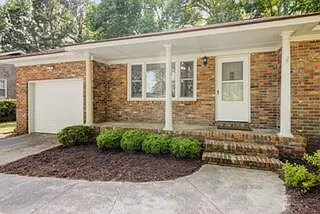 3 bed, 2.0 bath, 1175 sqft, $2,800 — Photo 3