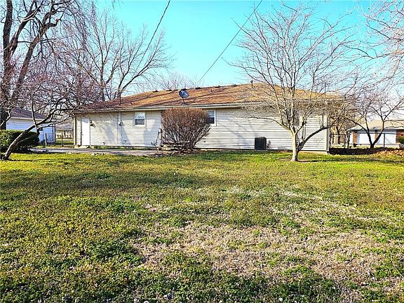 2nd image of 505 Morningside Dr