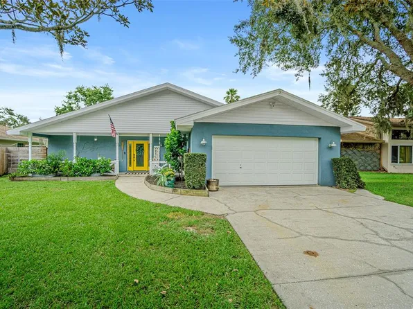 2430 Martha Ln, Land O Lakes, FL 34639