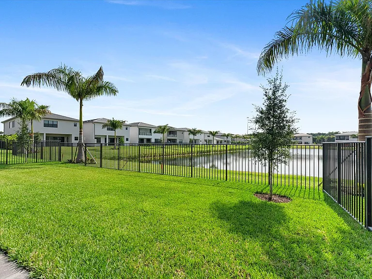 20062 Hirono Ln — Photo 52