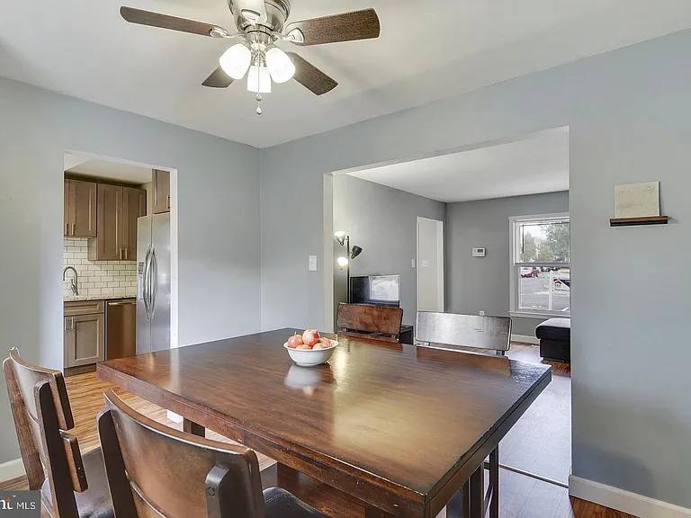 9438 Abingdon Ct — Photo 10