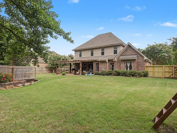 111 Oakmont Rd, Starkville, MS 39759