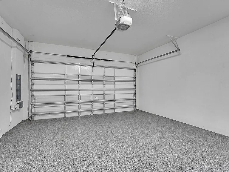 19515 Weathervane Way — Photo 36
