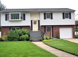 676 Carman Ave, Westbury, NY 11590