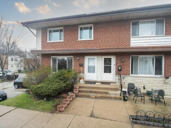 9048 Niles Center Rd, Skokie, IL 60076