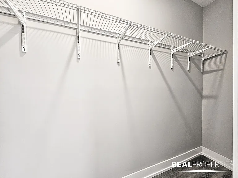 4407 N Wolcott — Photo 30