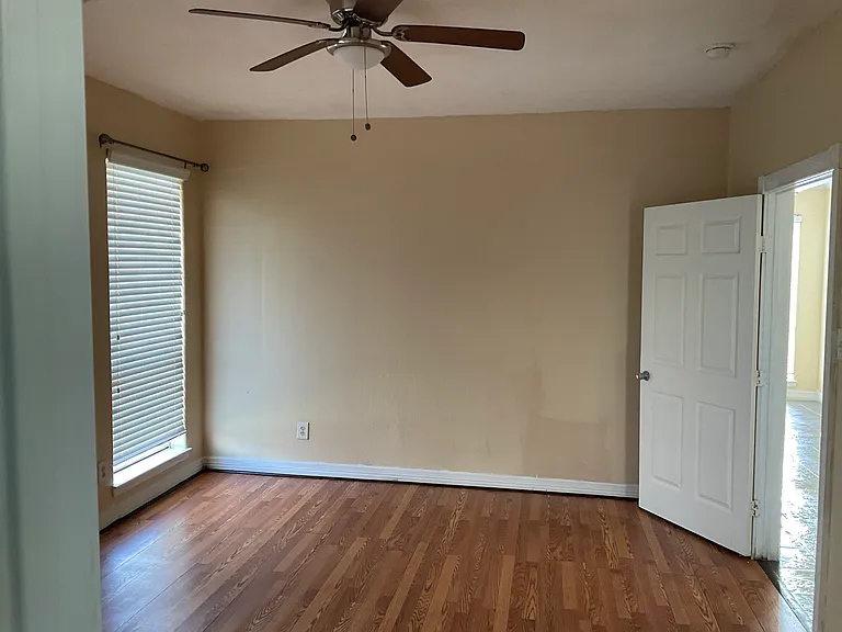 10610 Mills Way — Photo 13