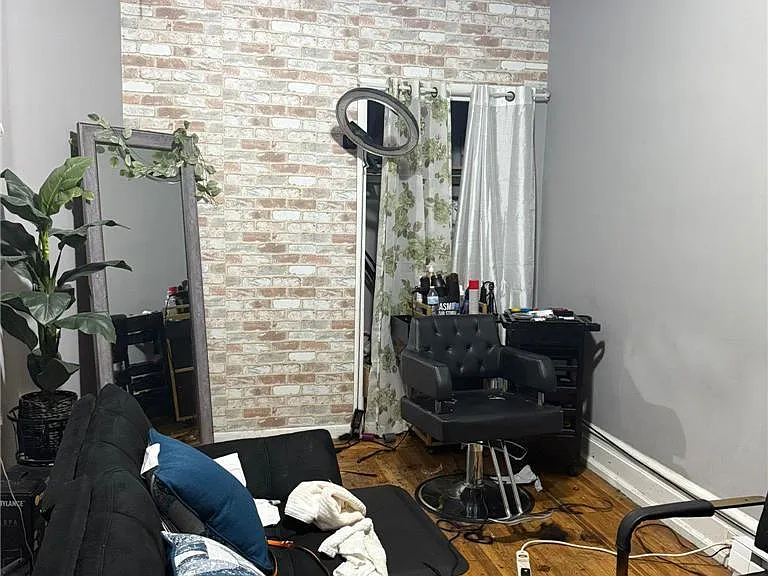 1641 W Turner St #1 — Photo 5