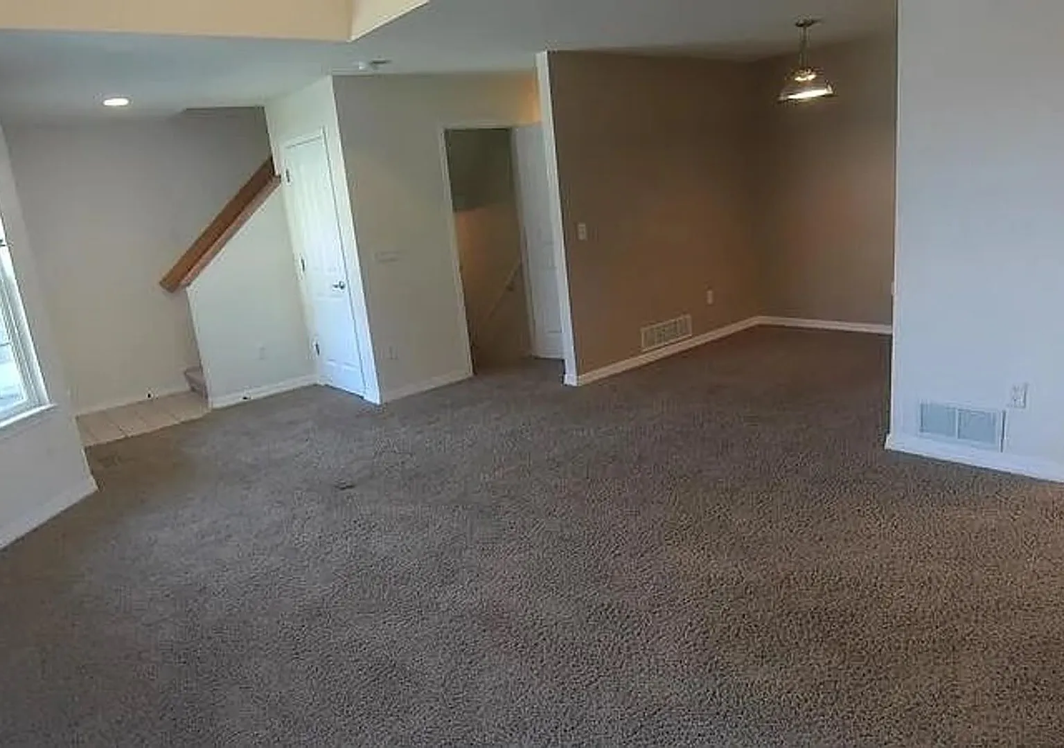 Charming Fort Collins Townhome with Private Patio, Vaulted Ceilings & Prime Location! — Photo 2