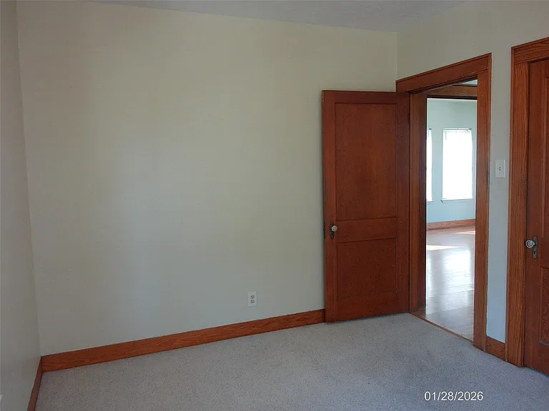 4619 Avenue S — Photo 2