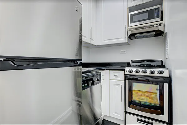 Rented by REAL New York | media 12