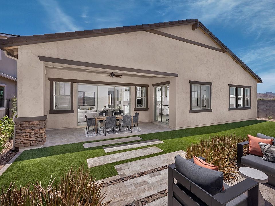 Back Patio - Phoenix Model