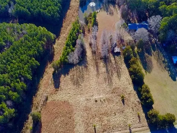 3005 Us Highway 421 S #4, Siler City, NC 27344