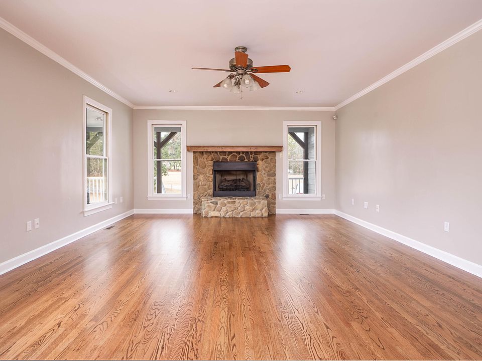 1st image of 4222 Rogers Rd